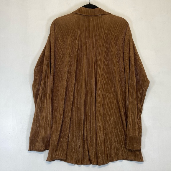 Show me your MuMu Blouse Oversized Everywhere Button Down  Chocolate Pleat Sz XL - Picture 2 of 16